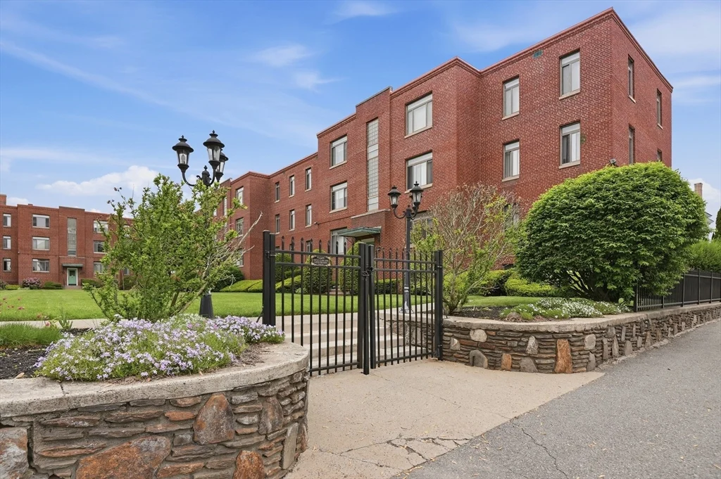 20 Ashland St, Worcester