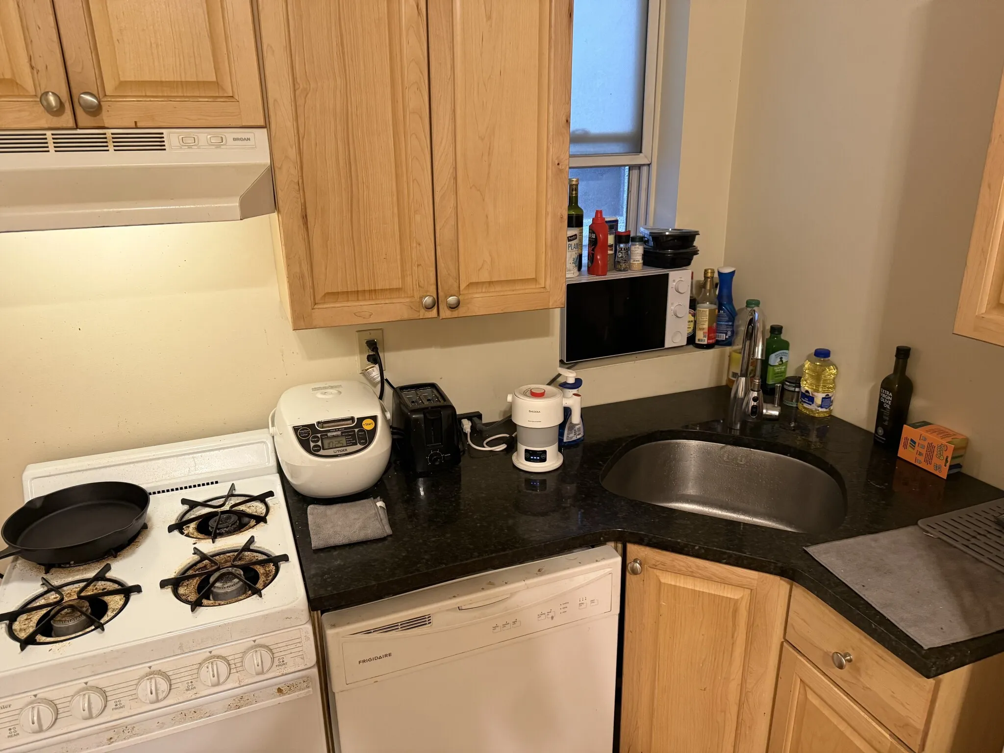 1197 Commonwealth Ave, Allston