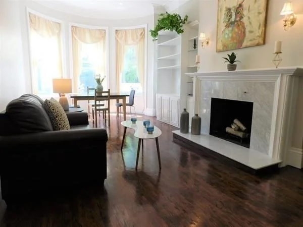 482 Beacon St, Back Bay