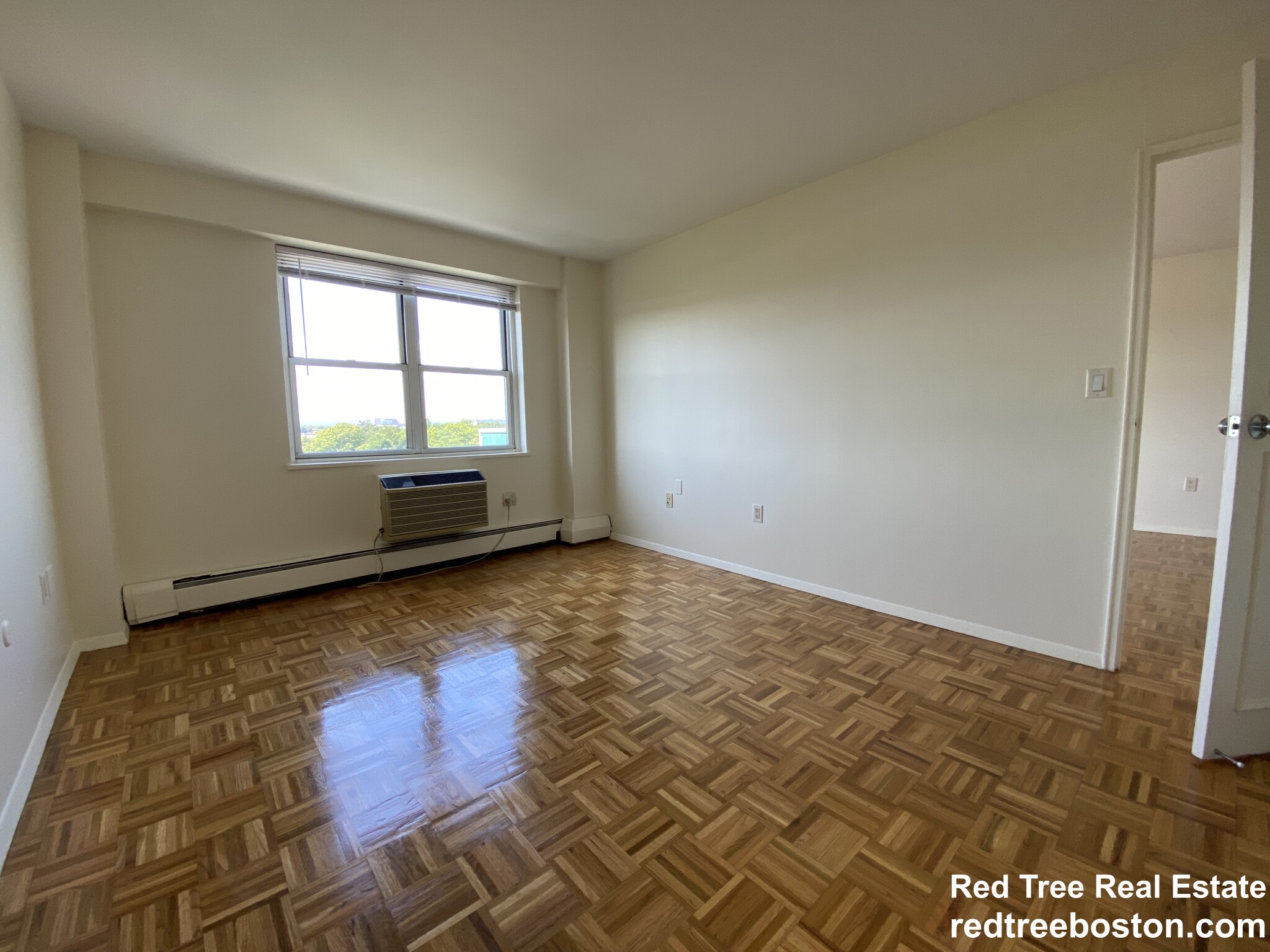 185 Freeman St, North Brookline