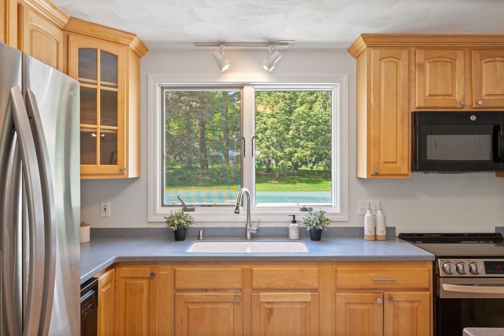 112 Argilla Rd, Andover