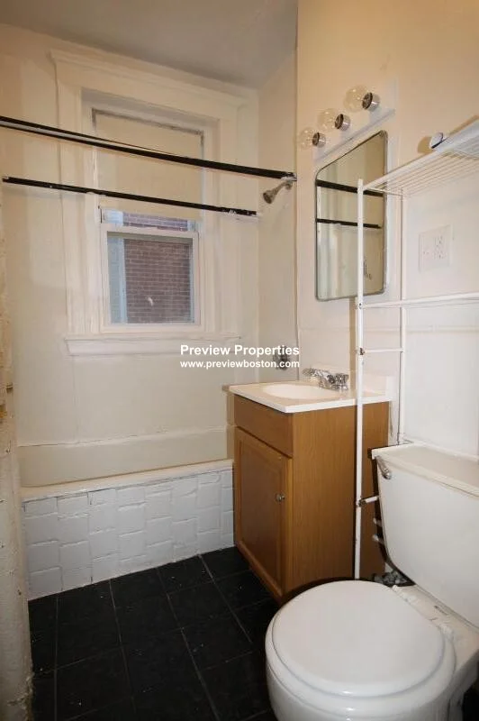 109 Brainerd Rd, Allston
