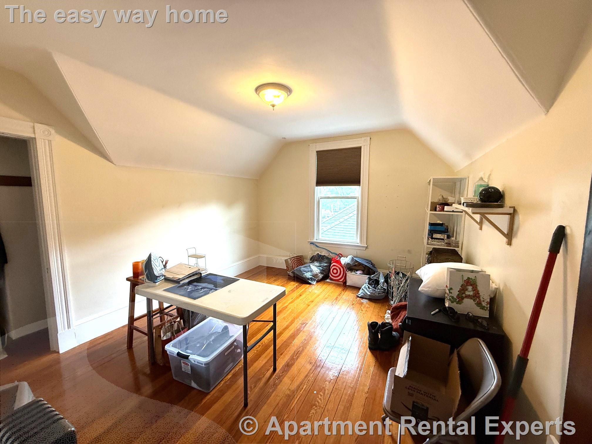 13 Standish St, Huron Village