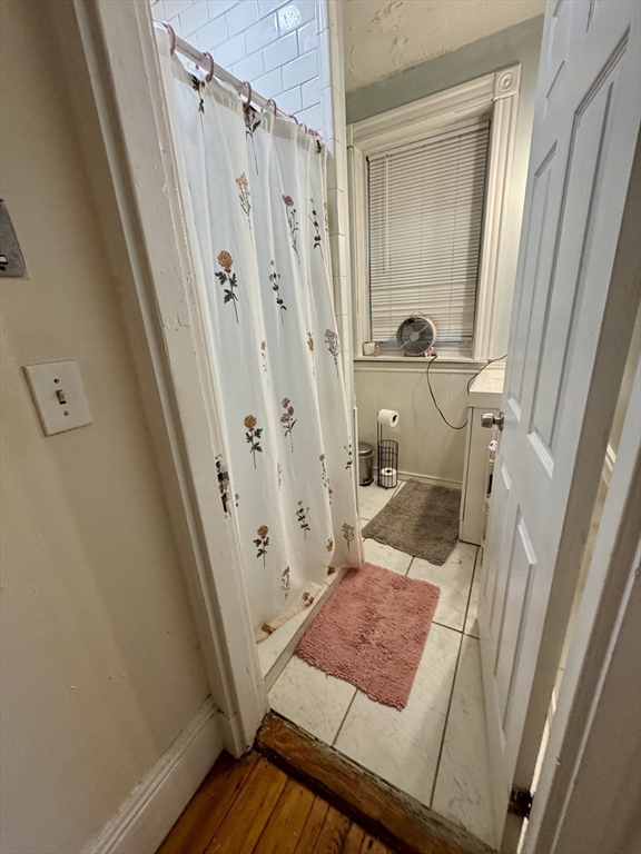 111 H St, South Boston