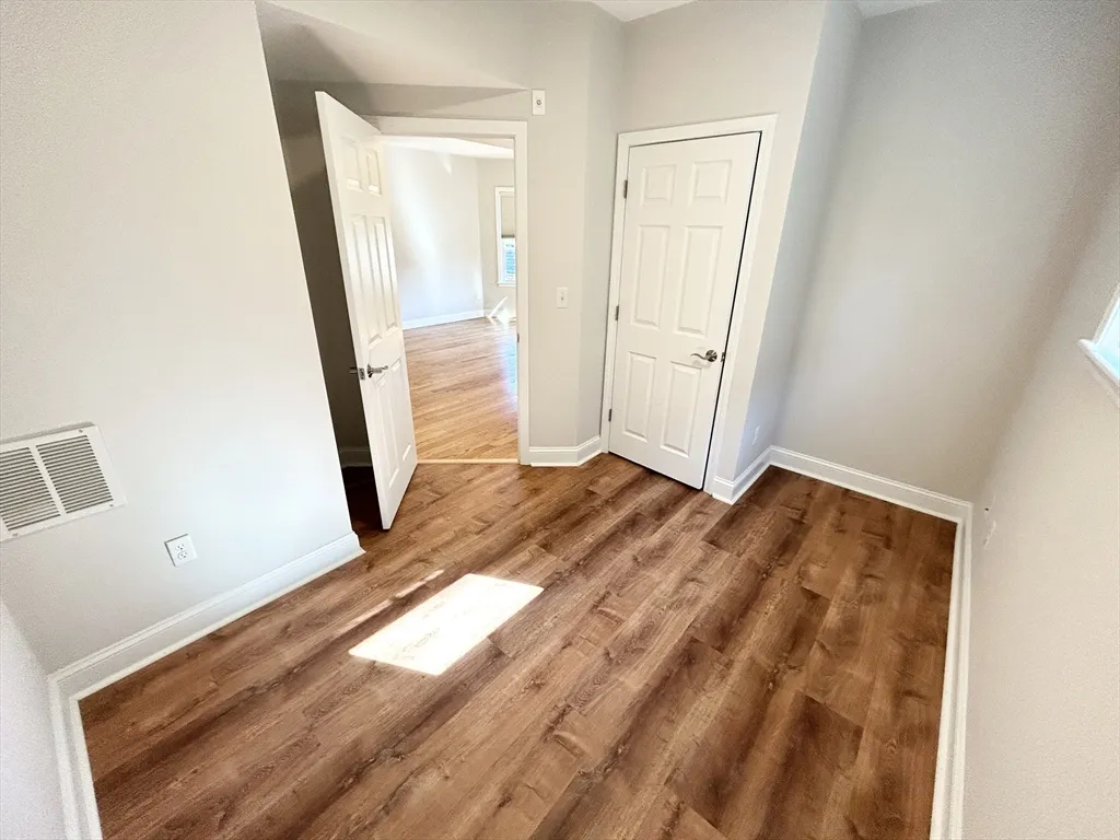 995 Dorchester Ave, Dorchester