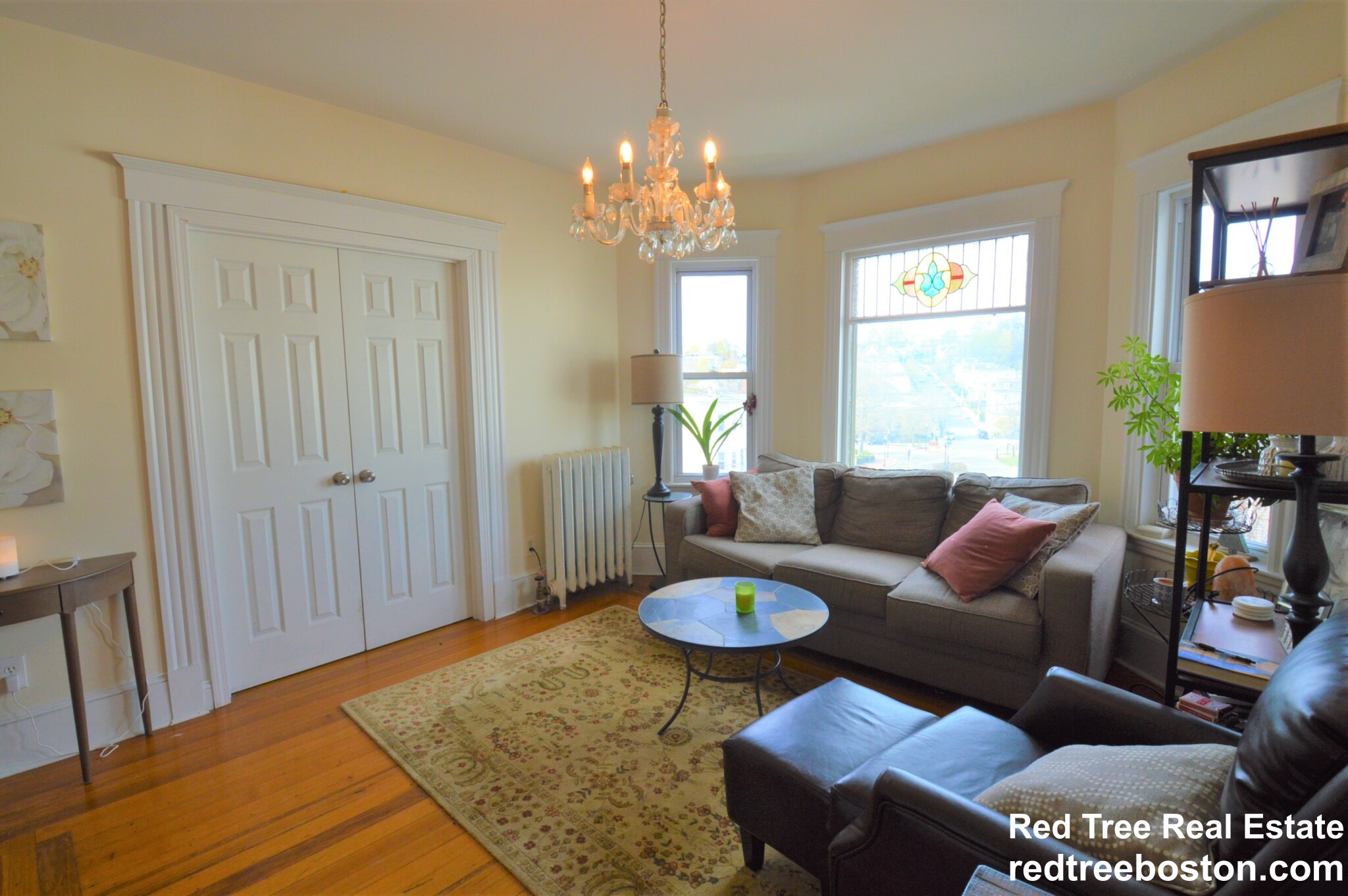 14 Breck Ave, Oak Square