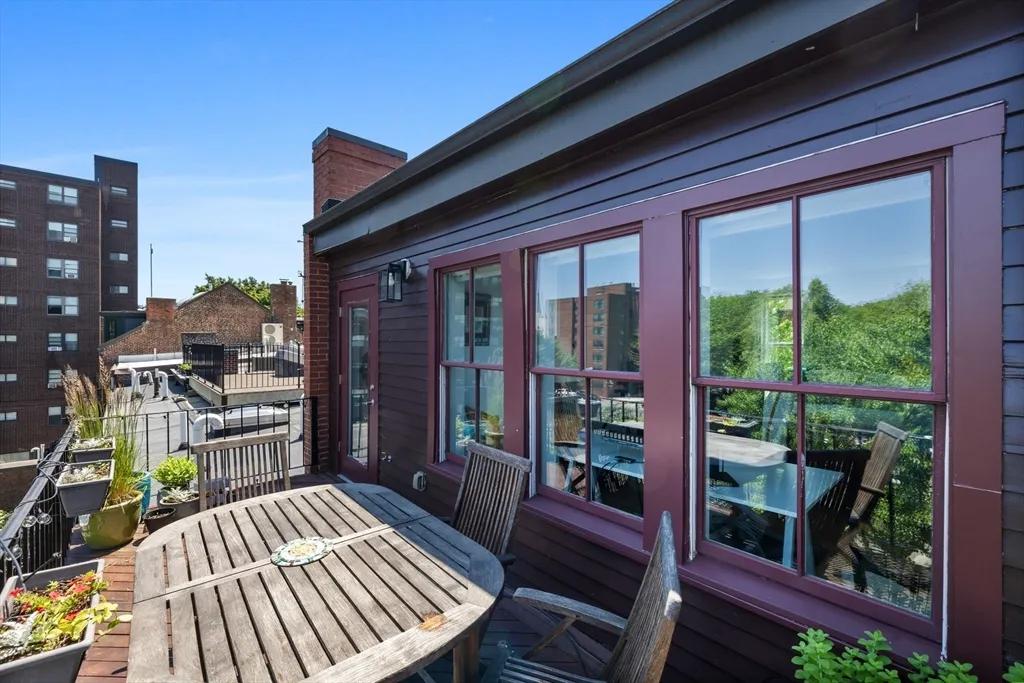 201 West Springfield St, South End