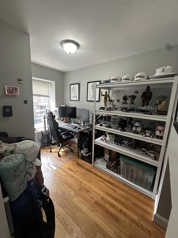 28 Chelsea St, East Boston