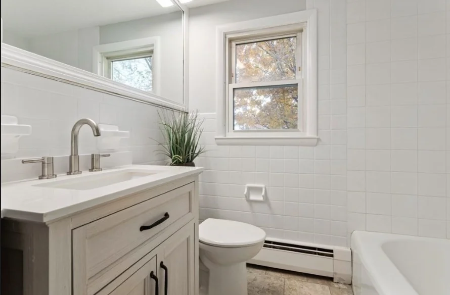 35 Serino Way, Saugus