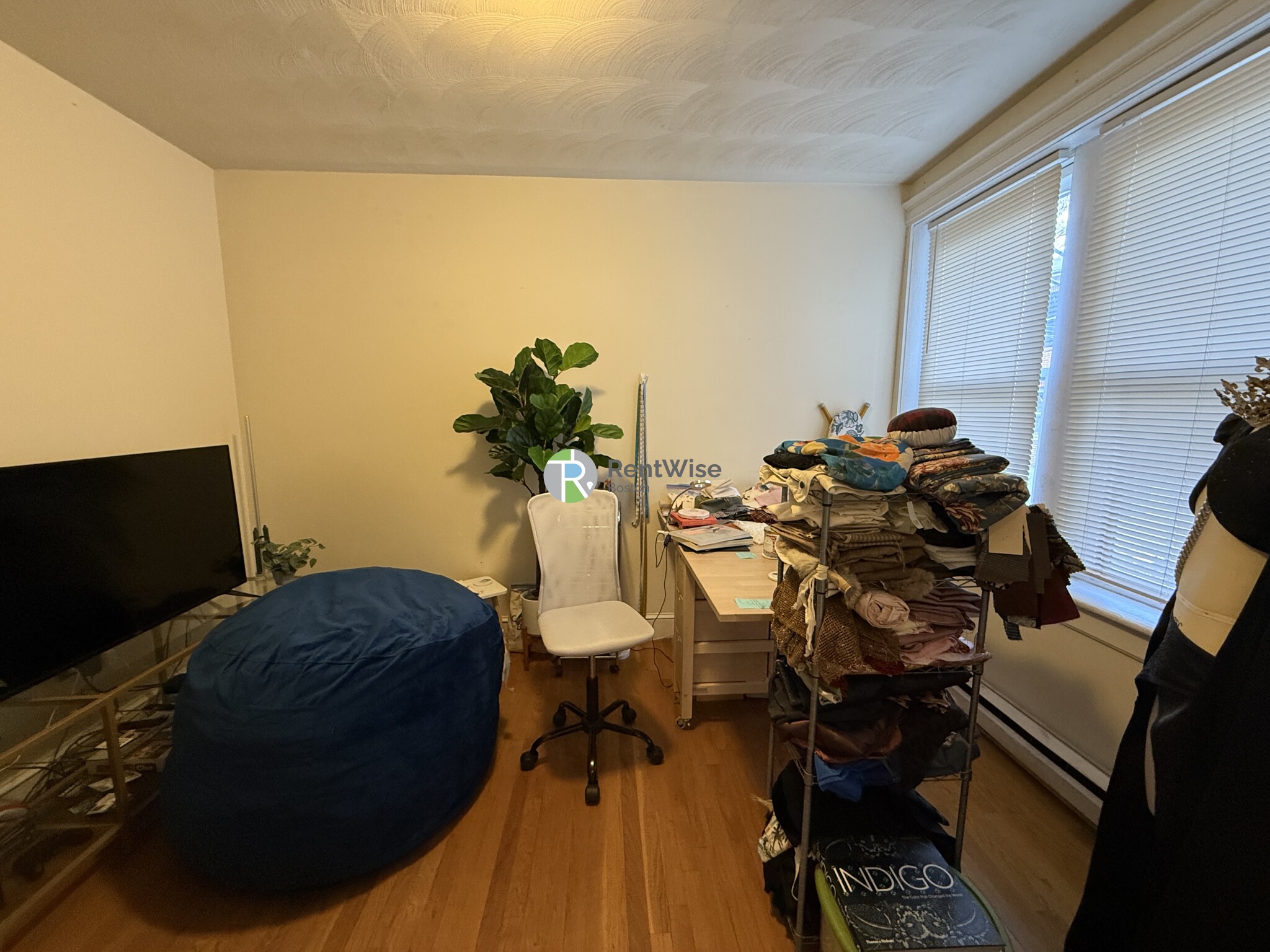 94 Brainerd Rd, Allston