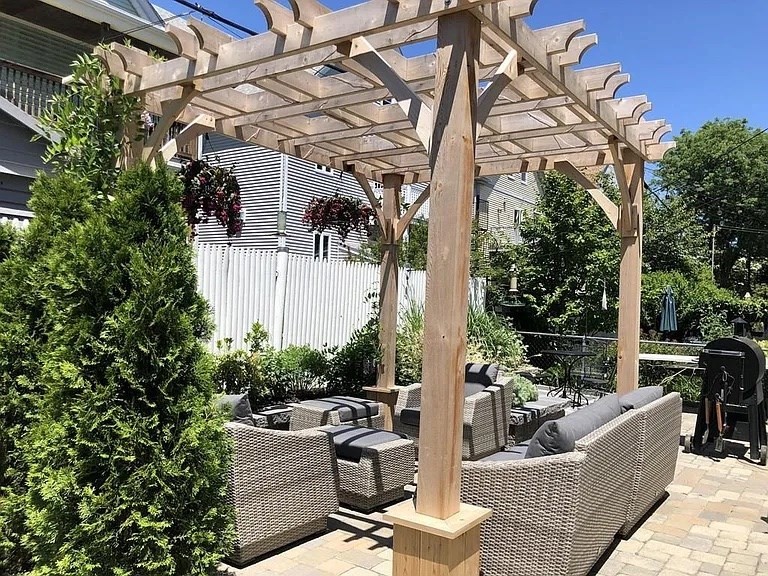 88 Josephine Ave, Ball Square