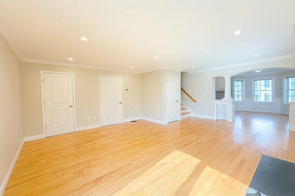 46 Wellington St, Waltham