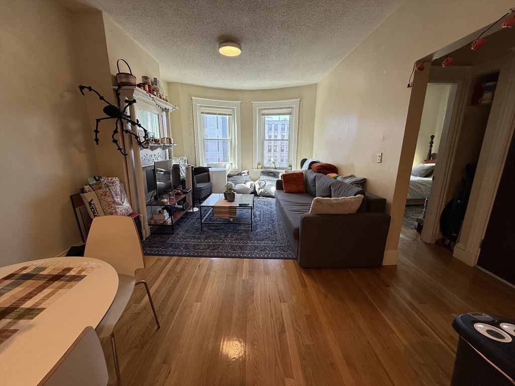 22 S Huntington Ave ,, Mission Hill