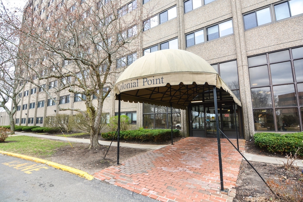 95 Audubon Rd, Wakefield