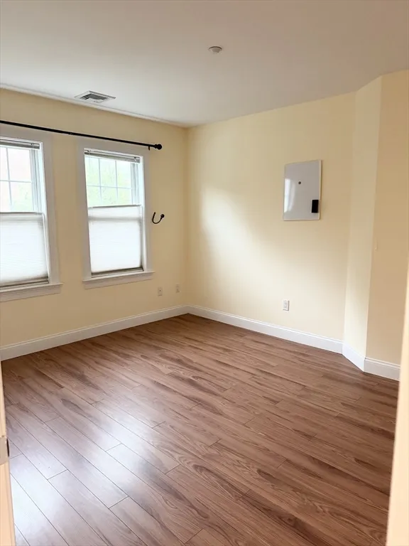 11 Cheriton Rd, West Roxbury