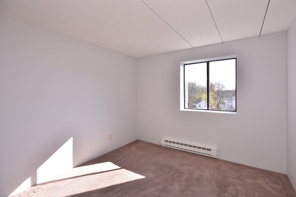 10 Main St, Framingham