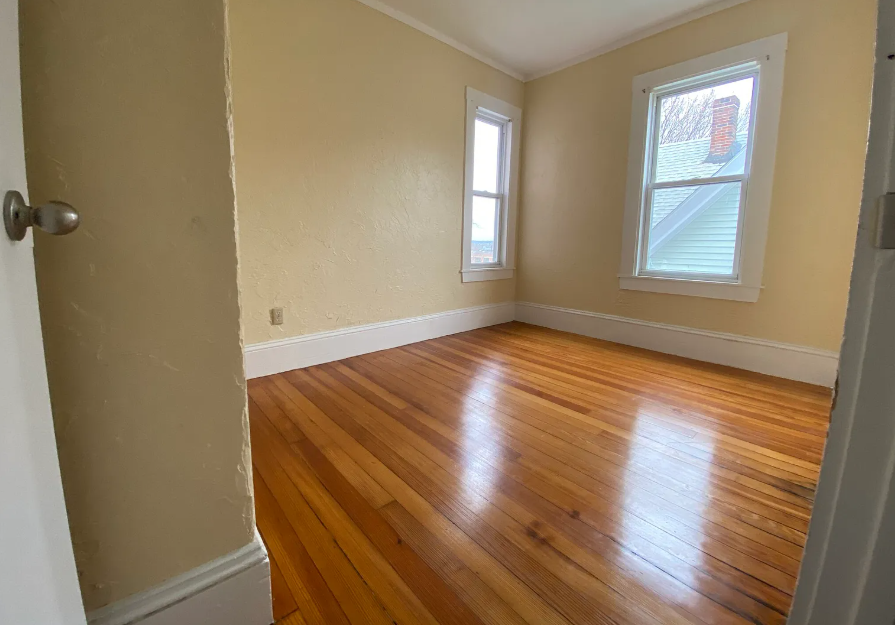 8 Bennett St, South Medford