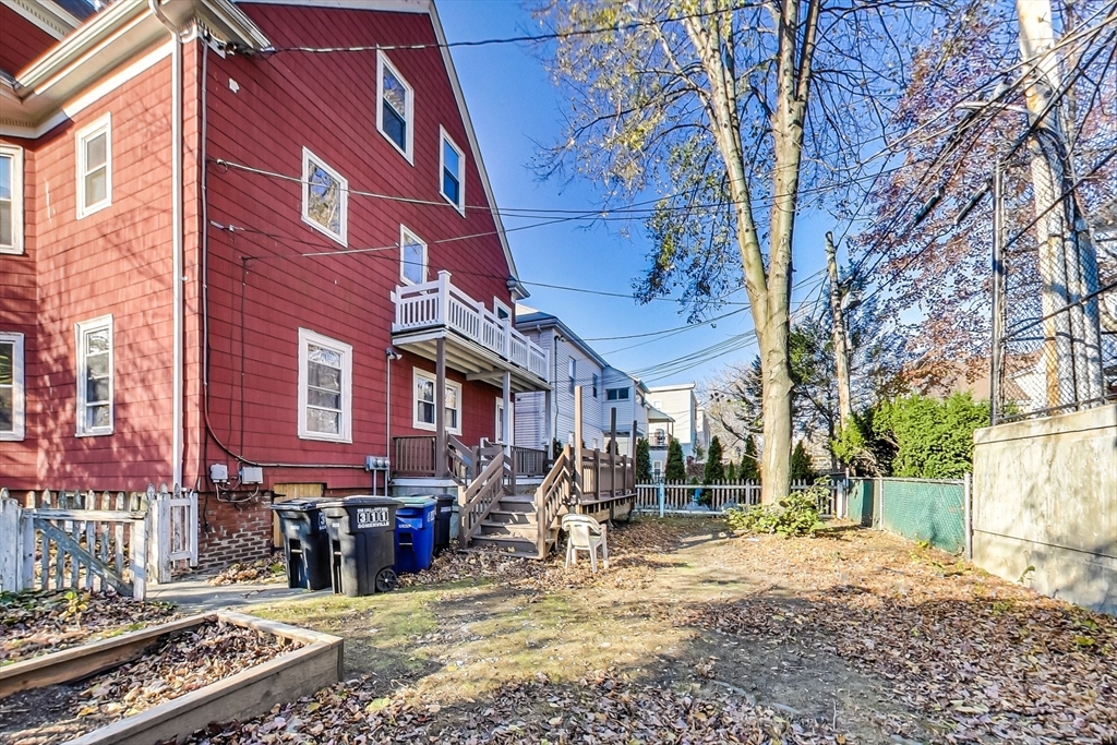 183 Powder House Blvd, West Somerville