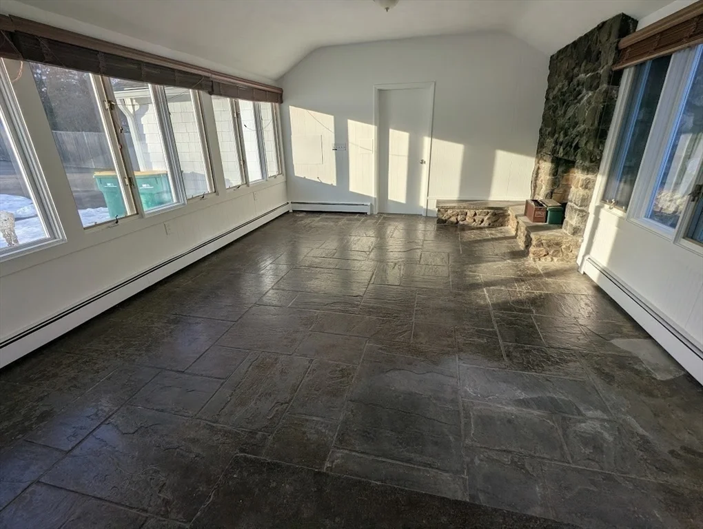 744 Neponset St, Norwood