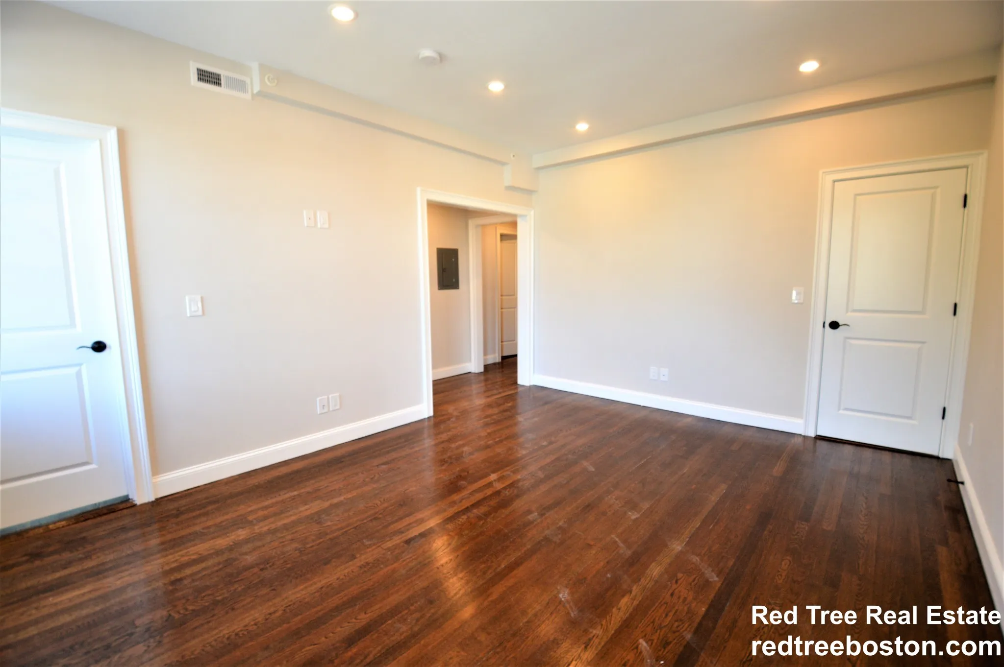 2017 Commonwealth Ave, Brighton