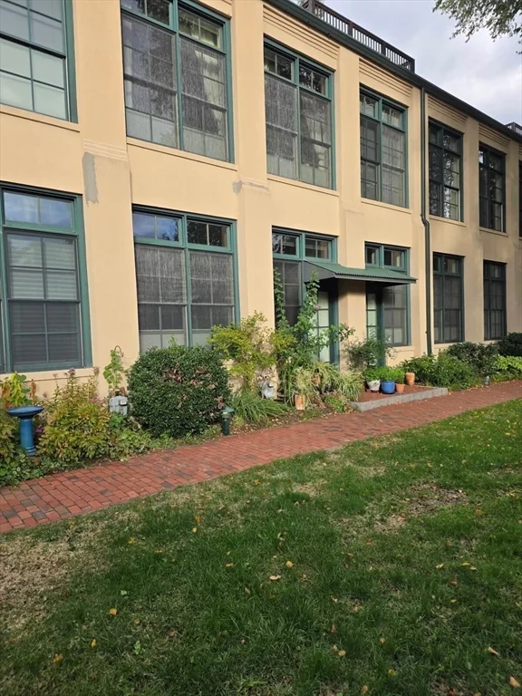 155 Brookline St, Cambridgeport