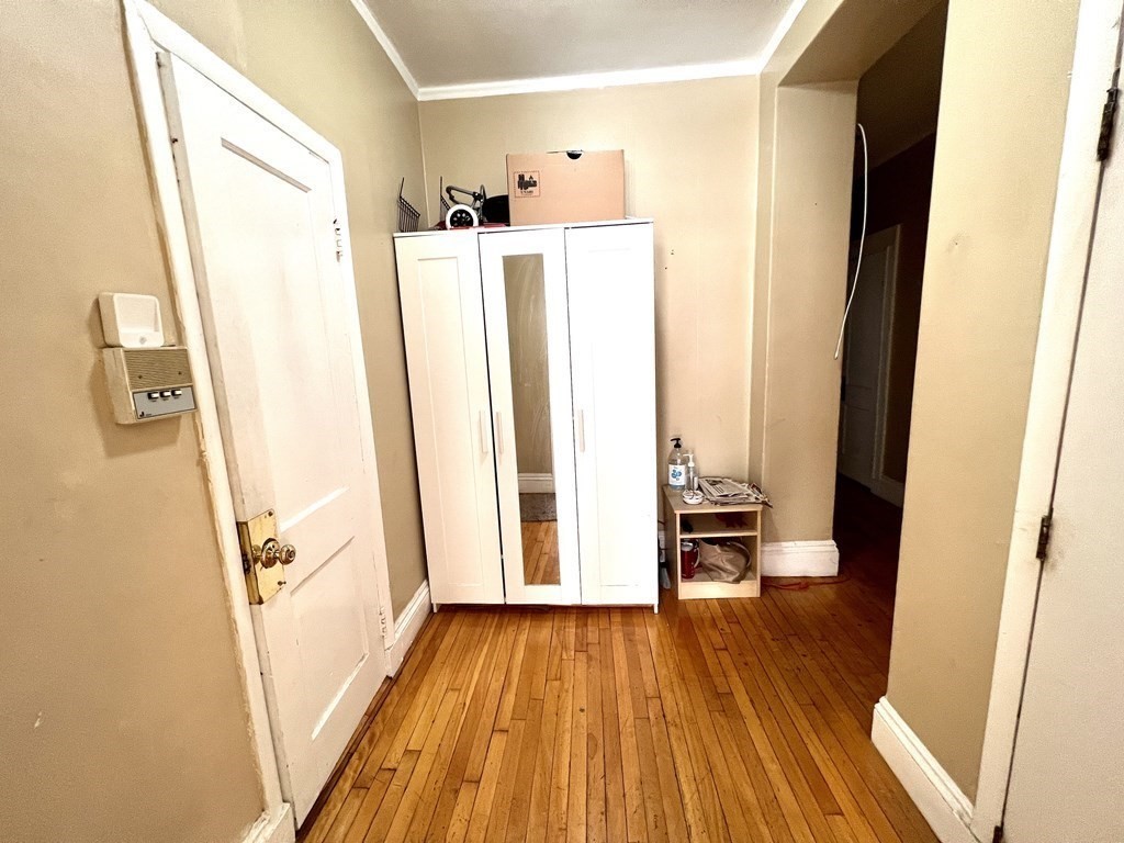 32 Reedsdale St, Allston