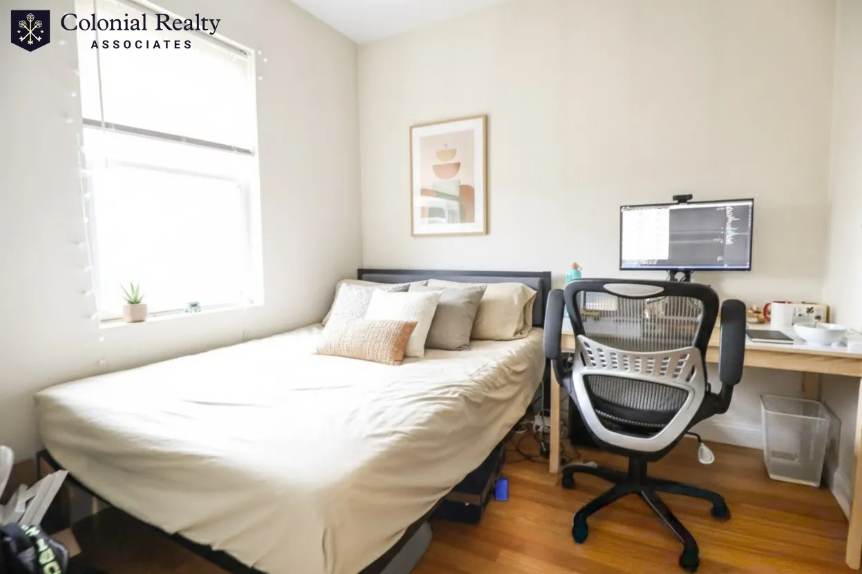 549 Washington St, Brighton