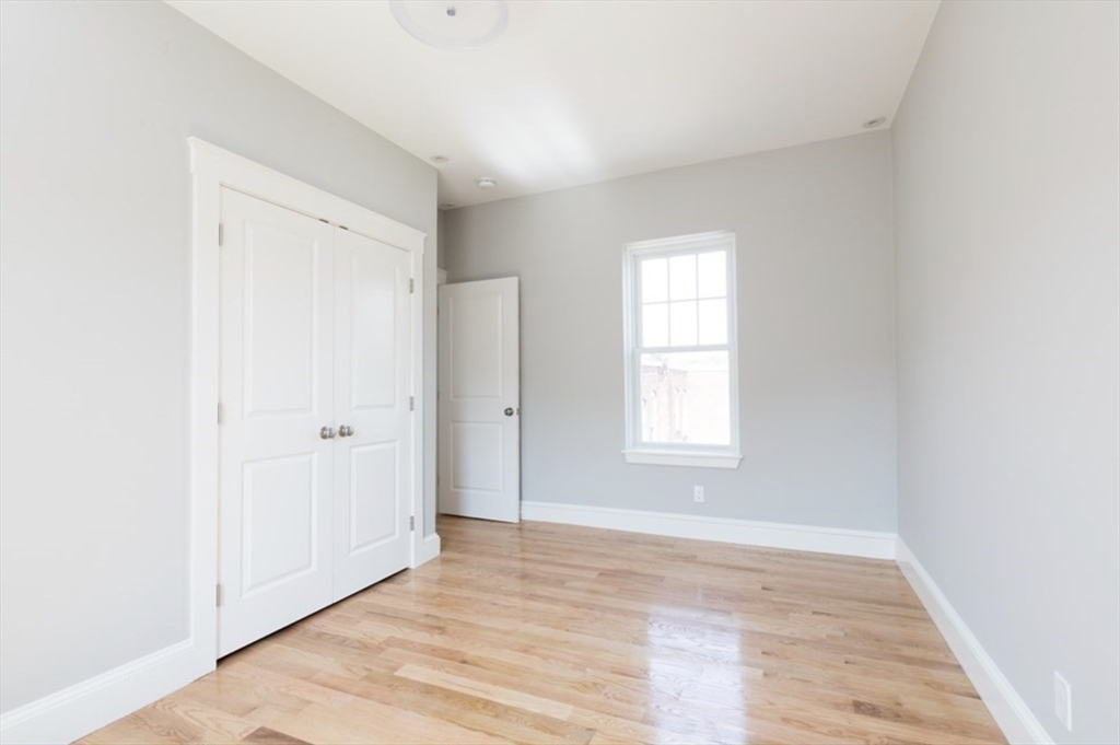 30 Montebello Rd, Jamaica Plain