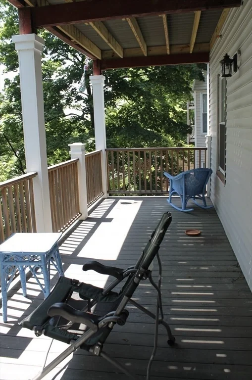 34 Circuit St, Roxbury