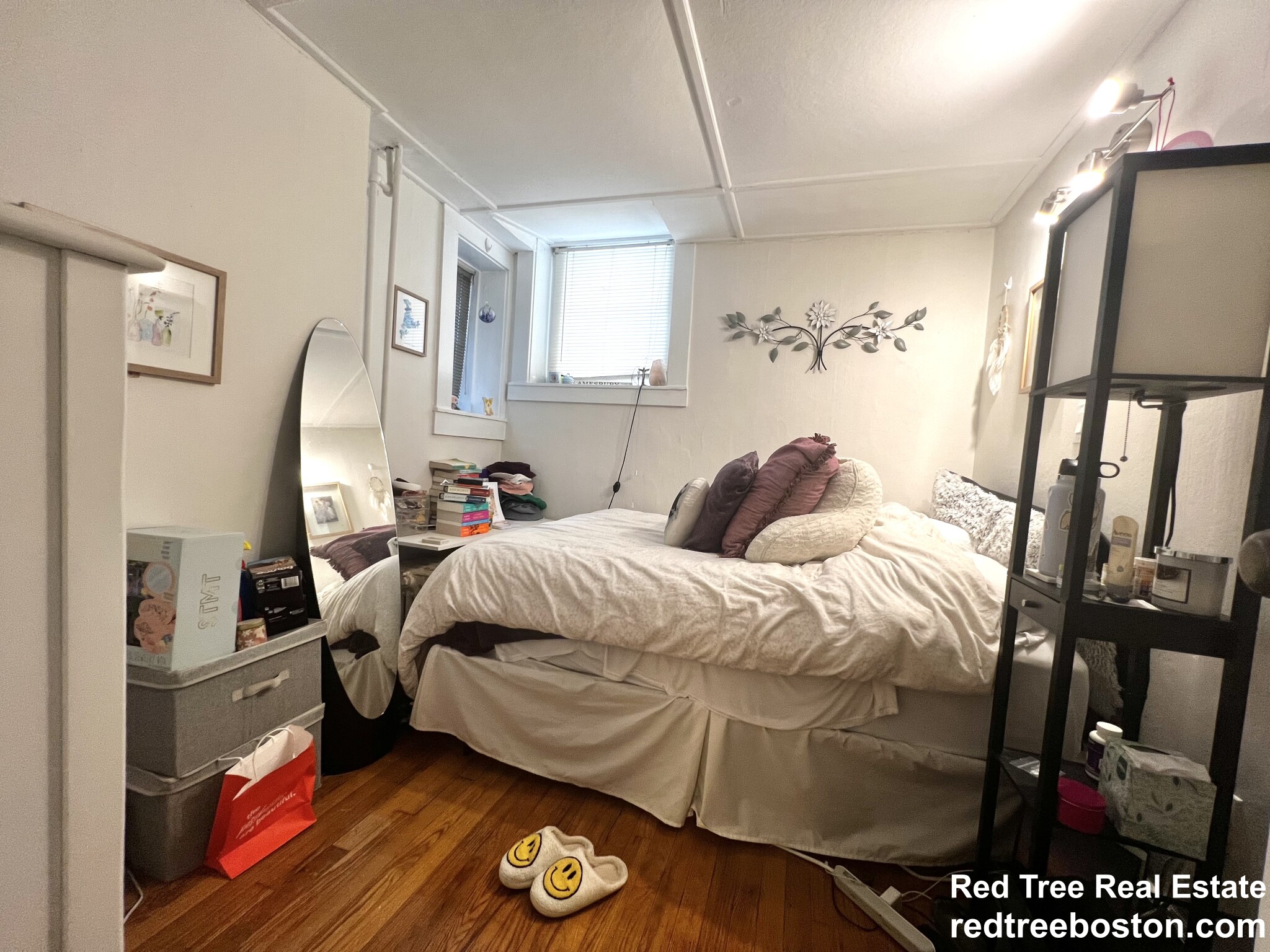 1748 Beacon St, Brookline