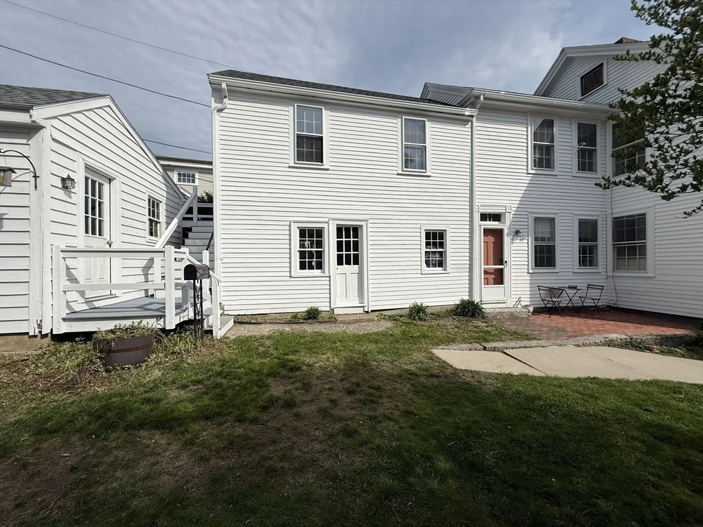 32 Mount Pleasant St, Rockport