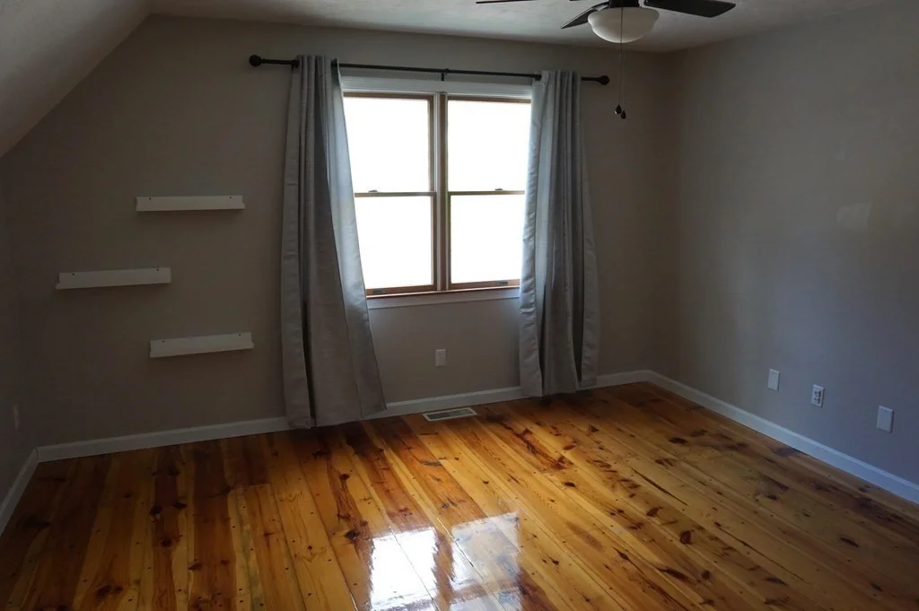 90 Groton St, Pepperell