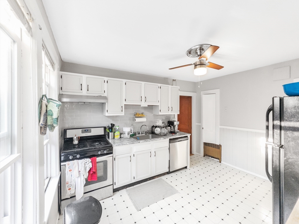 26 St Rose St, Jamaica Plain