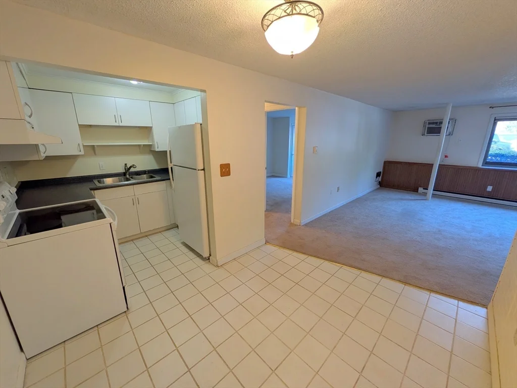 16 Juniper Rd, North Attleboro