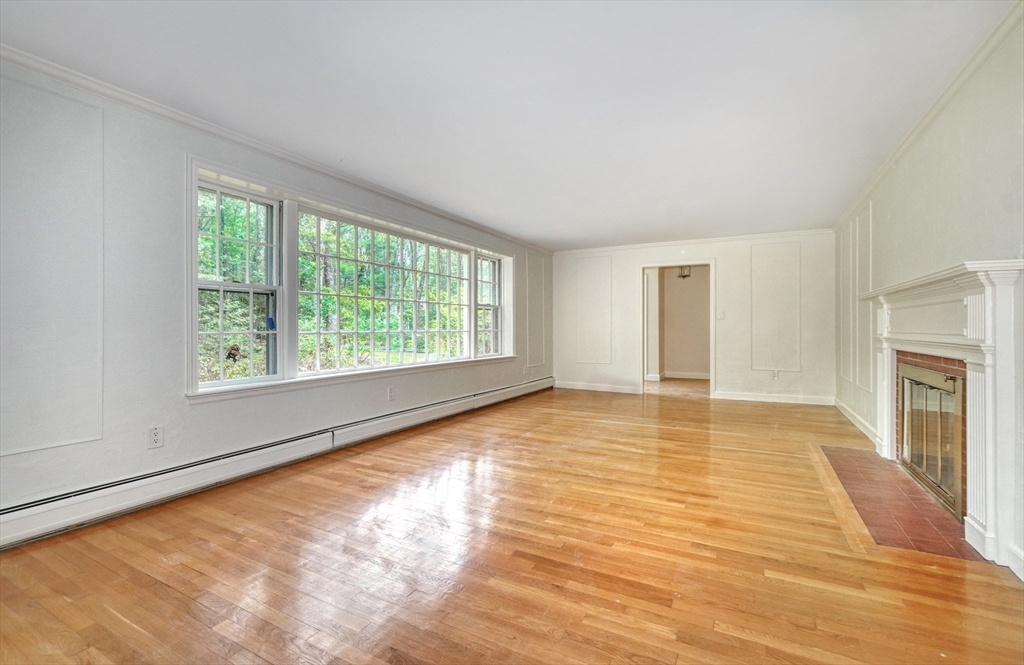 15 Goose Pond Rd, Lincoln