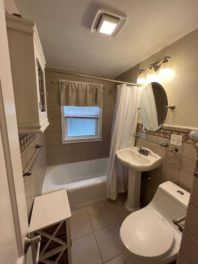 28 Glenellen Rd, West Roxbury