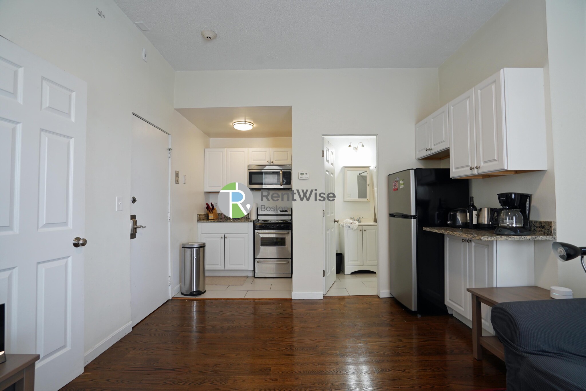 538 East Broadway, South Boston