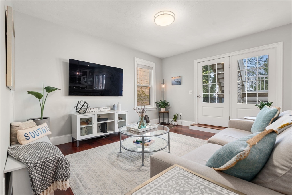 417 E 7th St, South Boston