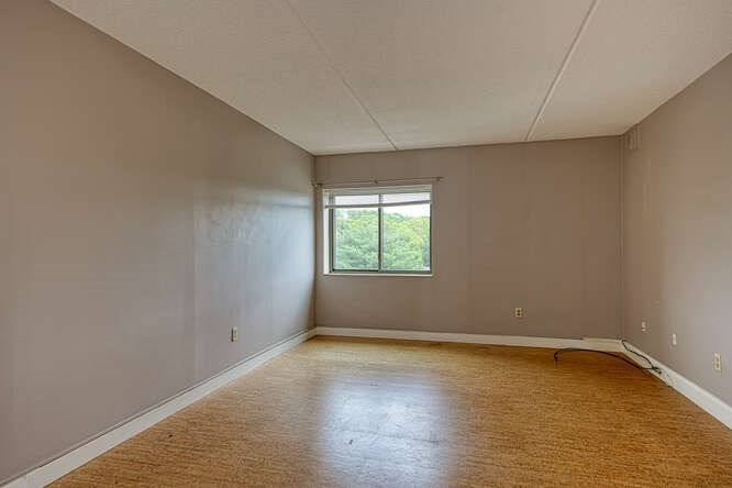 159 Main St, Stoneham