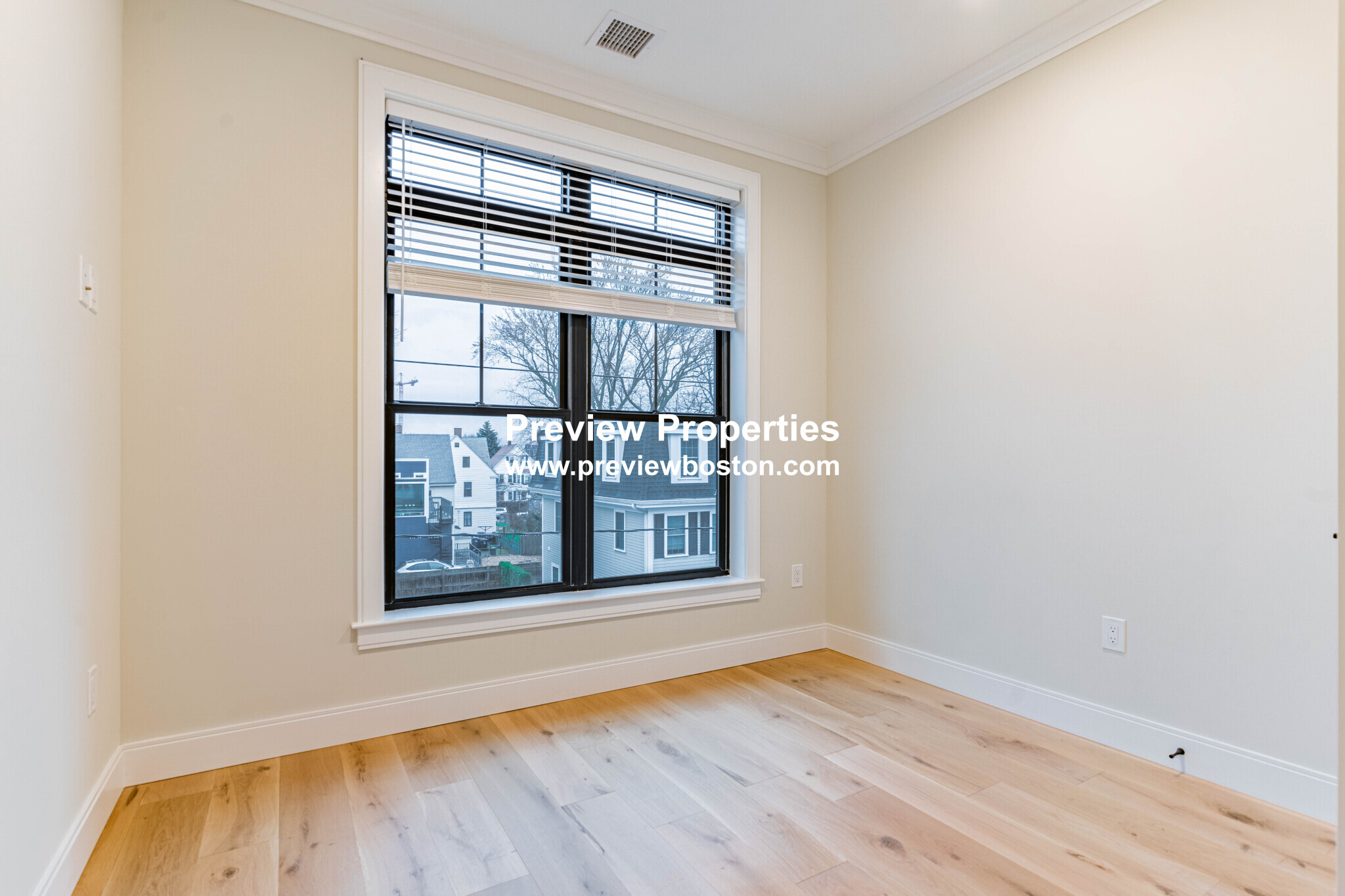 157 Everett St, Allston