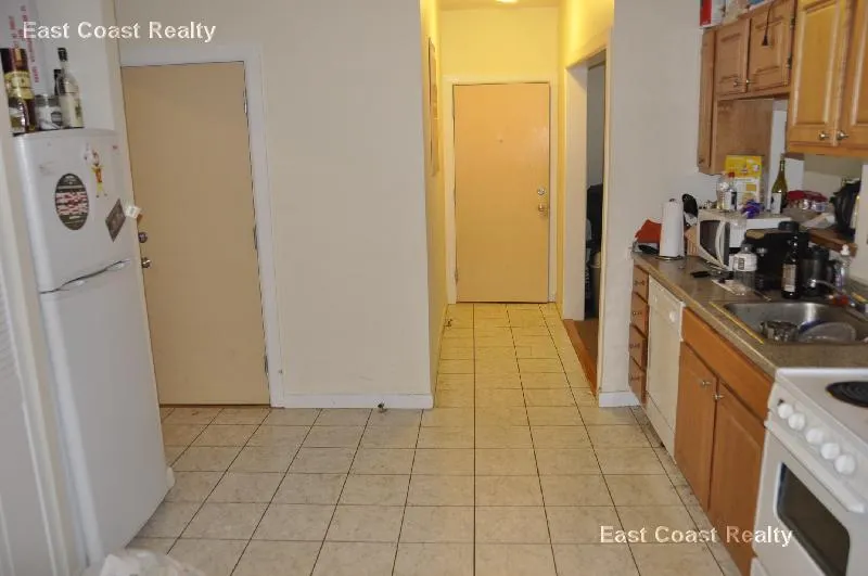 3 Sutherland Rd, Brighton