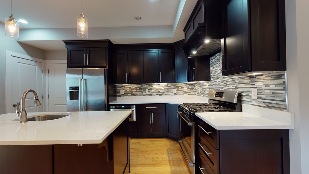 41 West 2nd St, South Boston