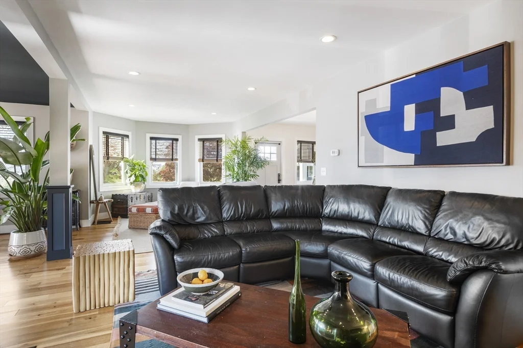 119 Sycamore St, Fairhaven