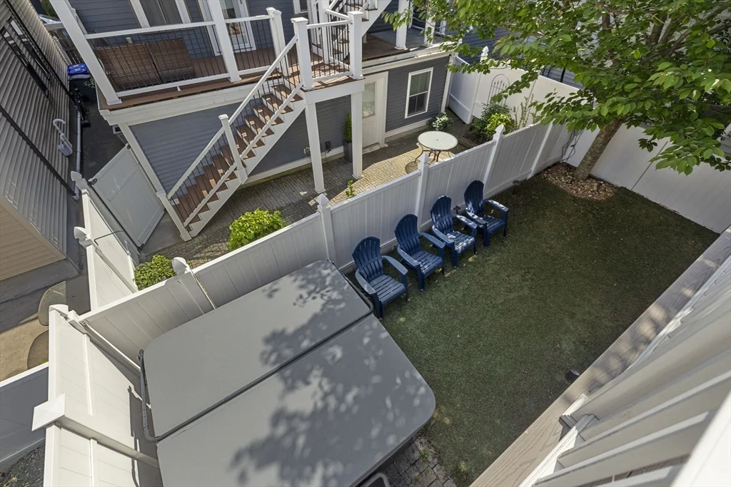 110 Bolton St, South Boston