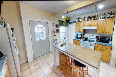 36 Bond St, Winter Hill