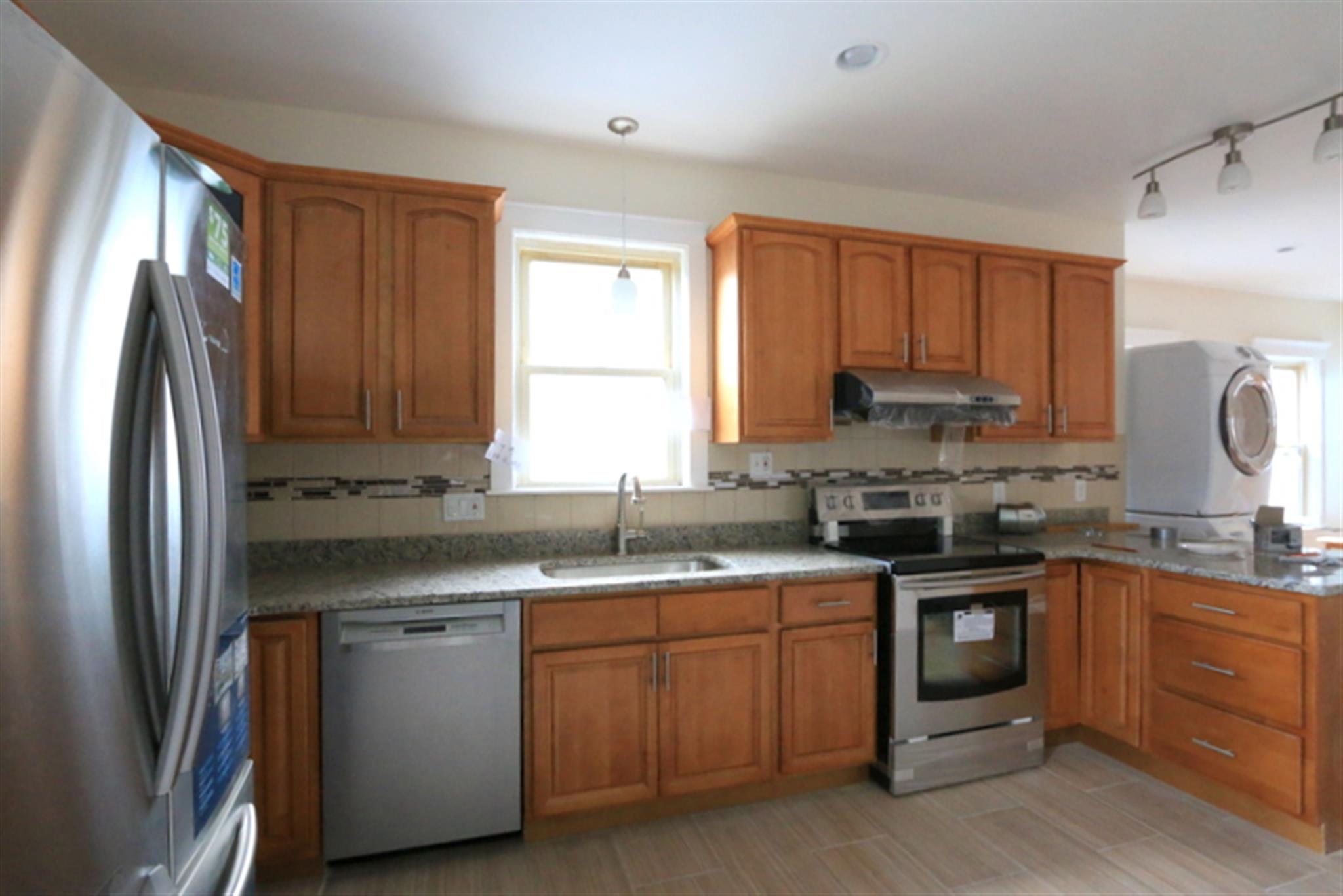 14 Bay State Ave, Powder House Square