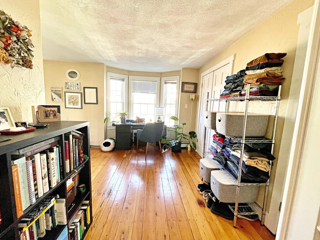 307 Sumner St, East Boston