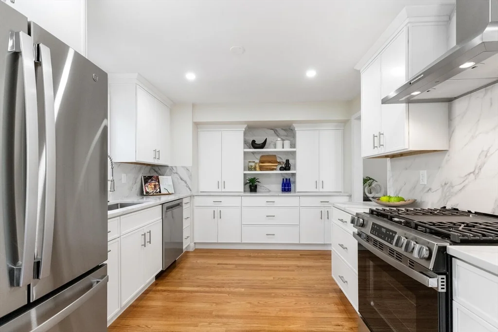 29 Cottage St, Newton Upper Falls