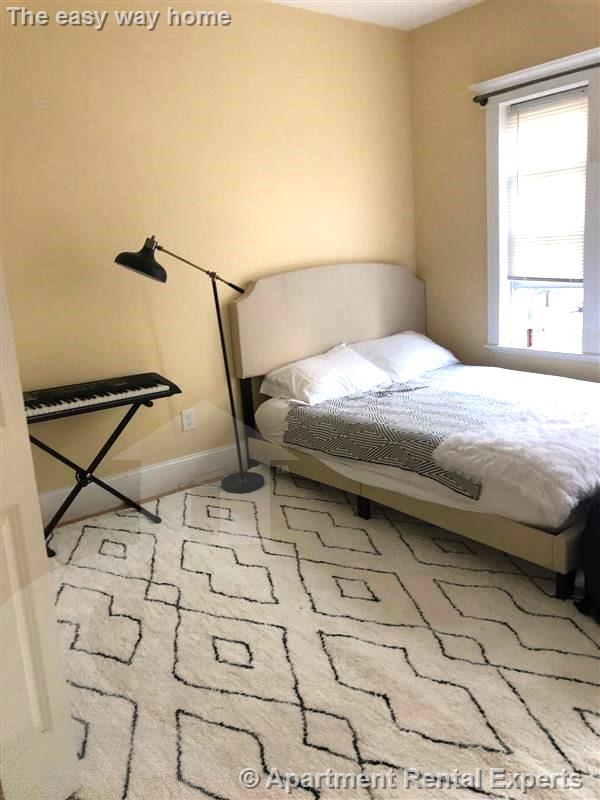 156 Magazine St, Cambridgeport