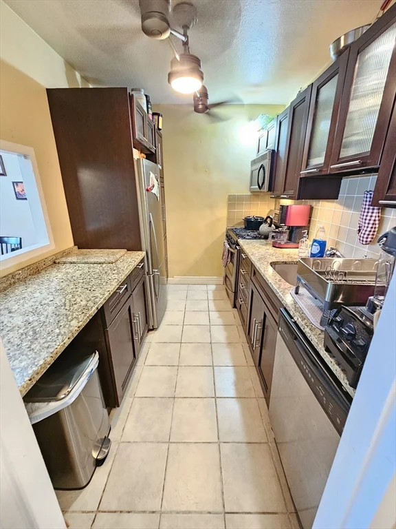 8 Whittier Pl, West End